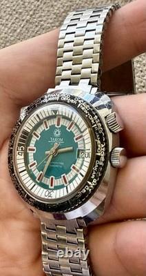 Rare Vintage YAROM Swiss Mechanical 17 Jewels Watch Green Dial World Time