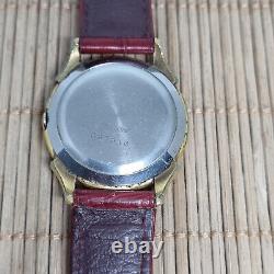 Rare Vintage Zenith Cal. 106-6 Manual Winding 34mm Swiss Watch 1950s