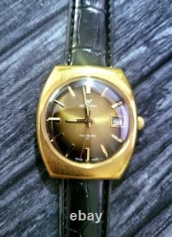 Rare Waltham Vintage Mens Swiss Cats Eye Dial Mech Watch