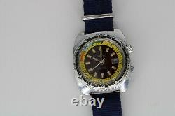 Rare and Sharp Fresard Vintage World Time Dial Watch Swiss Made Mechanical