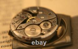 Rare vintage 1951 Bulova Swiss 7 jewel men's fancy case gold wristwatch, running