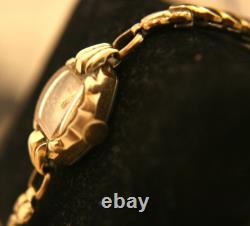 Rare vintage 1955 Ladies' Swiss Bulova Miss America gold bracelet wristwatch