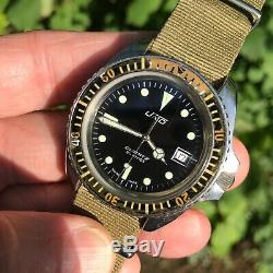 Rare vintage swiss Uno monnin 844 200m military divers watch bakelite bezel