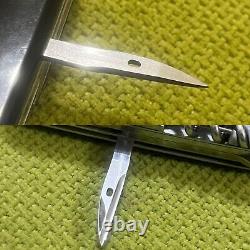 Super Rare Vintage Swiss Army Knife Victorinox Mountaineer Without a key ring