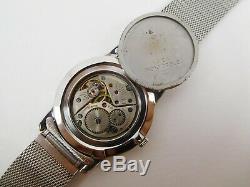 UNIVERSAL GENEVE Rare Silver Dial Ref. 842101 Cal. 1-42 Swiss 31mm Vintage Watch