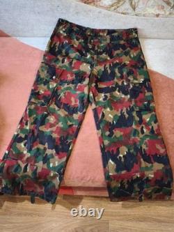Ultima Rare Vintage Swiss Army Military Alpenflage Uniform Set TAZ 83 Collectibl