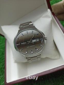 Ultra-Rare Zodiac SST 36000 Jumbo Watch Vintage Excellent Condition Swiss 42 MM