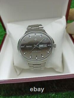 Ultra-Rare Zodiac SST 36000 Jumbo Watch Vintage Excellent Condition Swiss 42 MM