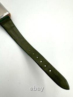 Universal Geneve A3669 Quartz Watch Vintage Swiss Made Rare Classic Dress Model