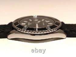 VINTAGE RARE DIVER STYLE SPORT 100m SWISS MEN'S QUARTZ WATCH TISSOT E673-773M