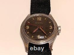 VINTAGE RARE WW2 ERA MILITARY 30mm MEN'S SWISS WATCH ORIS CAL. 202EWith7 jewels