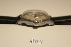 VINTAGE RARE WW2 ERA MILITARY STYLE SWISS MEN'S 32mm WATCH RILA 17 J