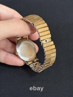 Vintage 1970 Bulova 11BL Men's 17 Jewels Swiss Thin Dress Watch RARE & Runs