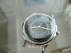 Vintage And Rare Doxa Watch Co Swiss Made 35 MM 17 Jewels Wristwatch