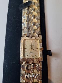 Vintage Bulova With Box Diamond 18k Gold Stamped Swiss AG rare needs battery