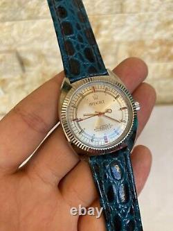 Vintage Invencible Watch Swiss Made Silver Mens Gents 39mm Handwind 1960's Rare