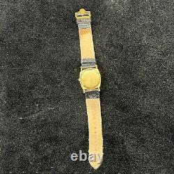 Vintage Ladies 18K SOLID Gold Gucci Black Dial MECHANICAL Swiss Watch RARE