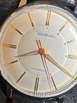 Vintage Men's Waltham Swiss 34MM Manual Wind Steel Rare Dial Red Sweep Running