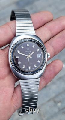 Vintage NYON SWISS Automatic 600Ft 36mm OVAL Divers Watch RARE DIALS