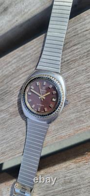 Vintage NYON SWISS Automatic 600Ft 36mm OVAL Divers Watch RARE DIALS