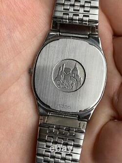 Vintage Omega De Ville Quartz Mens Watch Rare Dial Swiss 32,4mm Swiss
