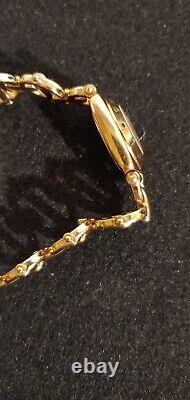 Vintage (RARE) Elegant Beautiful Gucci 6400L Ladies 18K Gold Plated Watch