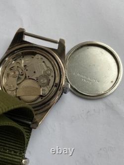 Vintage RARE Men Wrist Watch BASIS 17 JEWELS T. SWISS MADE BAZEL CAL. EB 8800