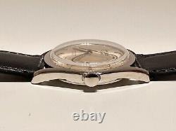 Vintage Rare Classic Swiss Steel Men's Automatic Mechanical Watchpierre Givaut