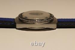 Vintage Rare Collectible Diver Men's Swiss Automatic Watch Venus 21 J