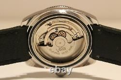 Vintage Rare Collectible Diver Men's Swiss Automatic Watch Venus 21 J