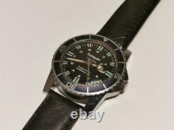 Vintage Rare Nice Diver Style Men's Swiss Mechanical Watch Outspan 17 Jewels
