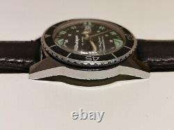 Vintage Rare Nice Diver Style Men's Swiss Mechanical Watch Outspan 17 Jewels