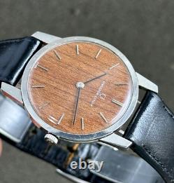 Vintage Rare Ultra Slim Universal Geneve 842101 Swiss Watch Wood Dial
