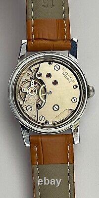 Vintage Renown Watch Swiss 15 Jewels Shock Resistant Beautiful Dial Serviced