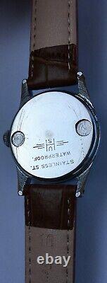 Vintage STANDARD Military watch 15 Jewels Swiss made Waterproof Unusual back