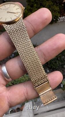 Vintage Unisex Bulova Accutron P1 Swiss Quartz Cobra Bracelet Rare Working Watch