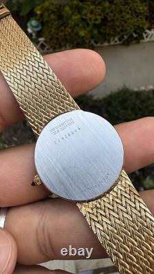Vintage Unisex Bulova Accutron P1 Swiss Quartz Cobra Bracelet Rare Working Watch