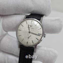 Vintage WITTNAUER Mens Manual Wind Wrist Watch Cal 11BG2 Swiss Unique Dial Rare