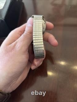 Watch rare VINTAGE wristwatch Mondia SkyStar Automatic Waterproof Made in Swiss